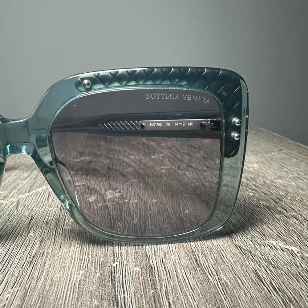 Bottega Veneta oversized sunglasses